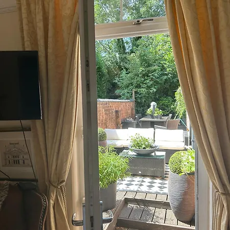 Albany House Harborne-2